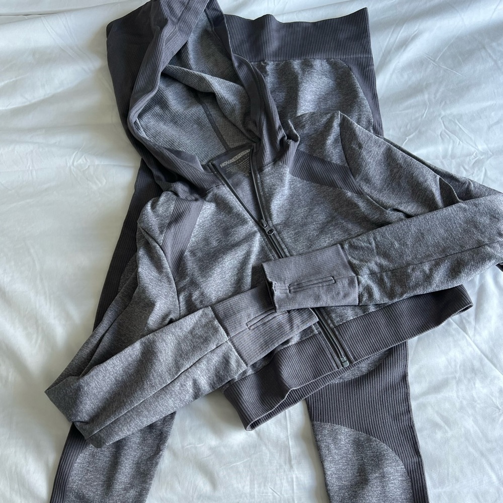 Fashionnova activewear set